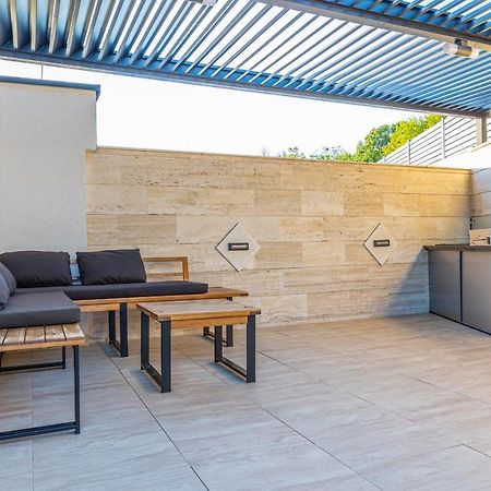 Villa Marassi With Heated Pool, Hot Tub And Sauna ツリクヴェニツァ エクステリア 写真