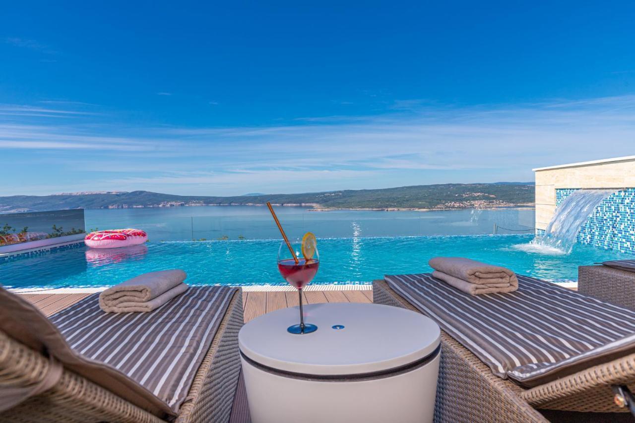 Villa Marassi With Heated Pool, Hot Tub And Sauna ツリクヴェニツァ エクステリア 写真