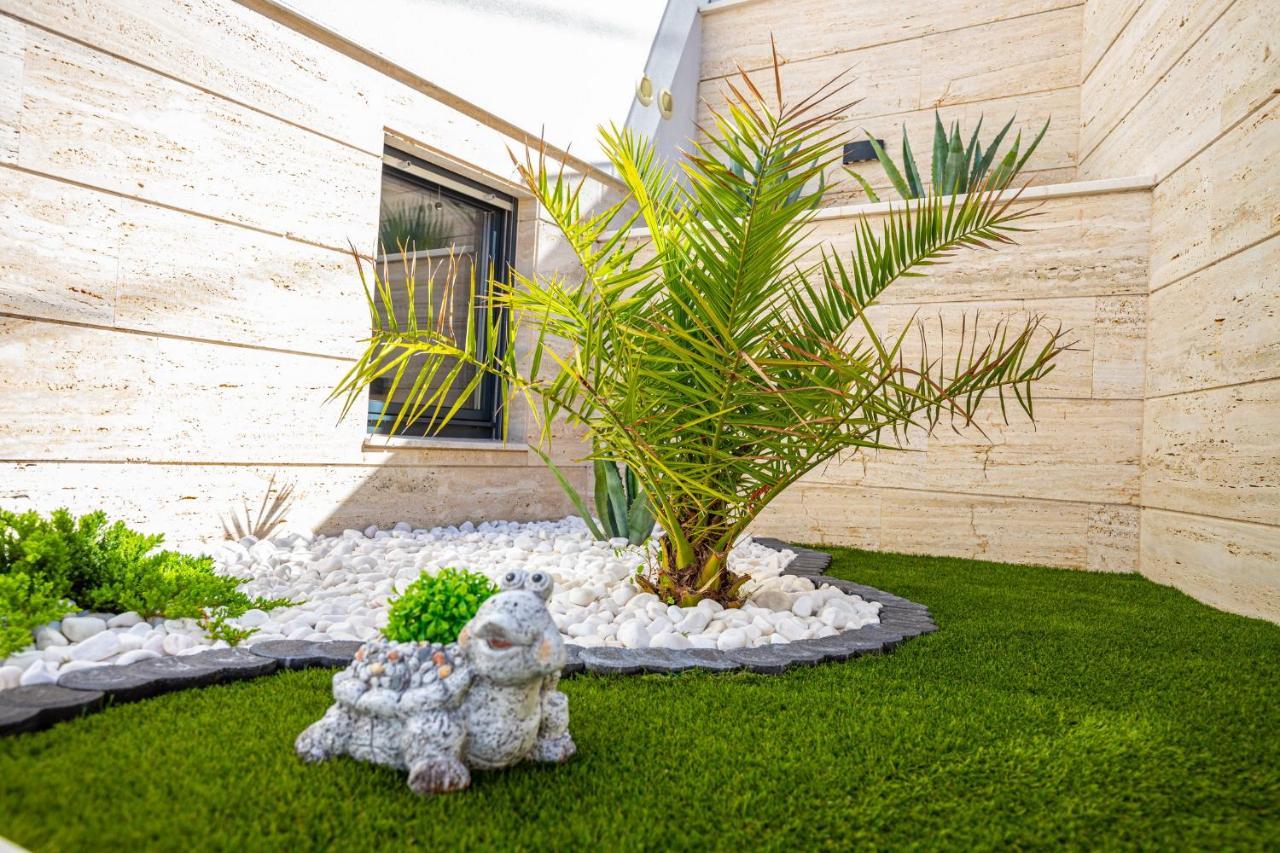 Villa Marassi With Heated Pool, Hot Tub And Sauna ツリクヴェニツァ エクステリア 写真